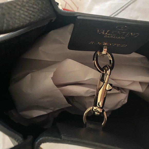 Valentino Garavani Small Rockstud Leather black Tote. - Picture 7 of 16